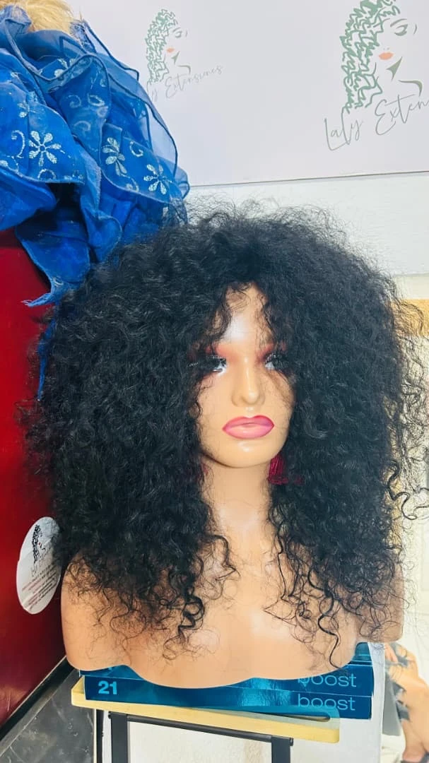 Peluca lace frontal de 295 usd's foto | Laly Extensiones |  BizneCubano