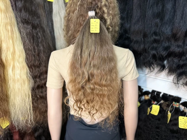 Moño 58’ CM's foto | Laly Extensiones |  BizneCubano